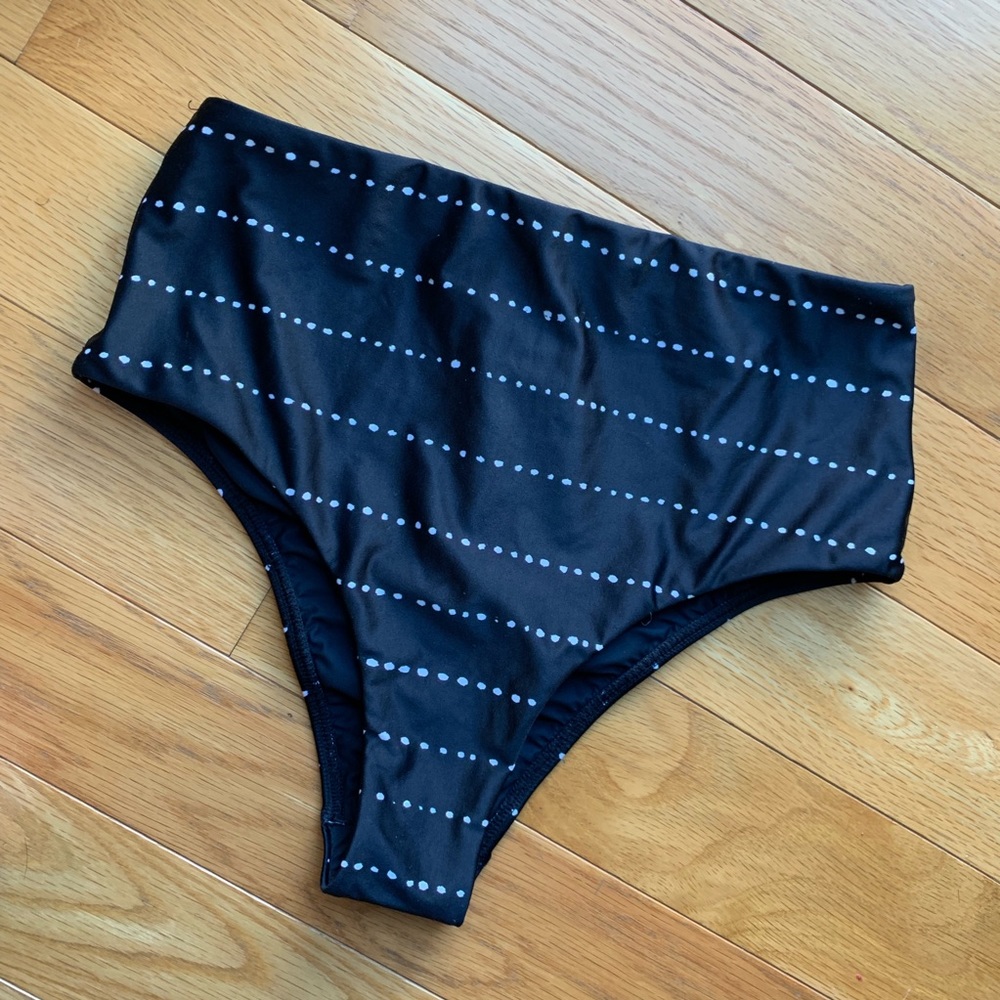 CLOSET CLEAR OUT! NWT VIX Paula Hermanny bottom